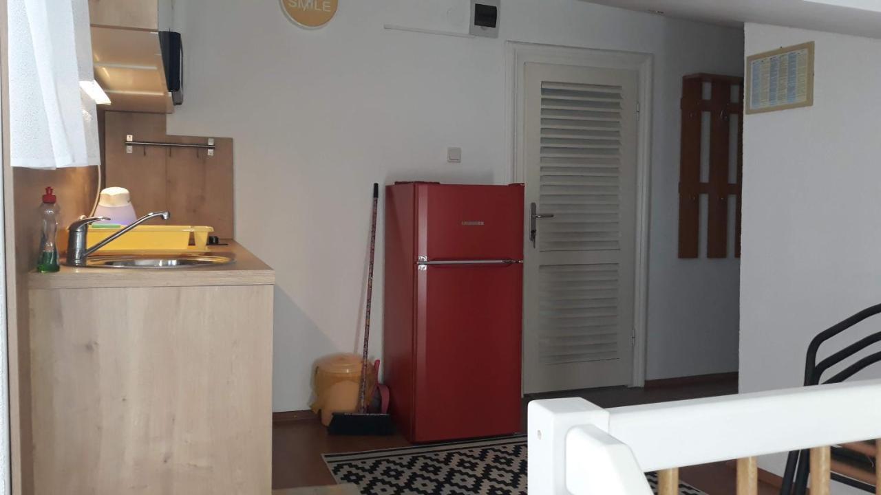 Apartment Sandra 2+2 *** Crikvenica Exterior foto